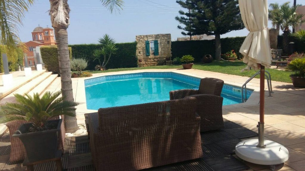 4 Bedroom House for Rent in Ypsonas, Limassol District