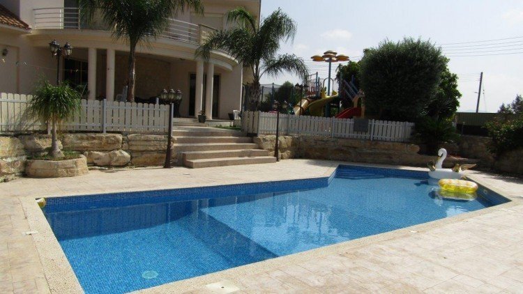 4 Bedroom House for Rent in Pyrgos Lemesou, Limassol District