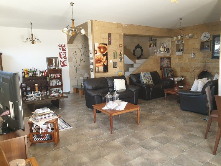 4 Bedroom House for Rent in Pachna, Limassol District