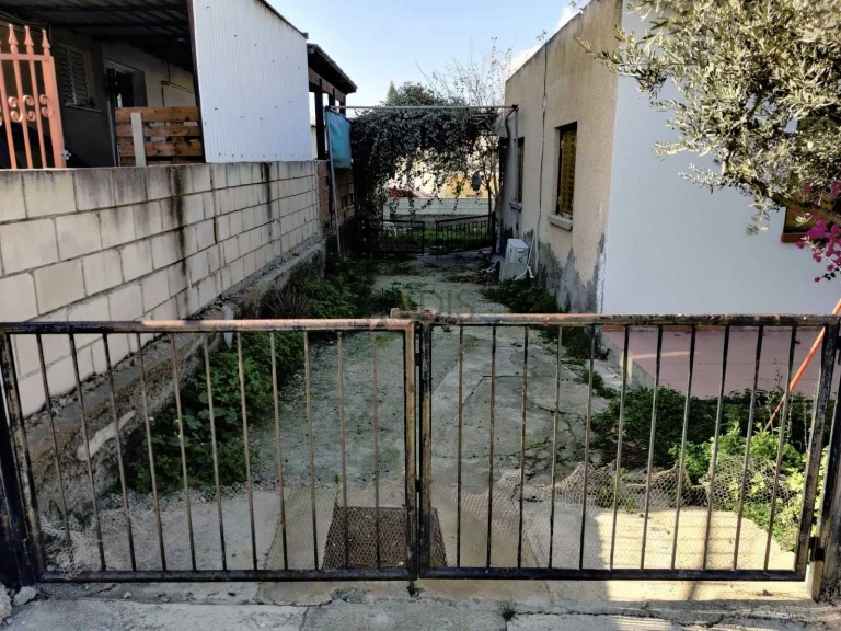 2 Bedroom House for Sale in Latsia, Nicosia District