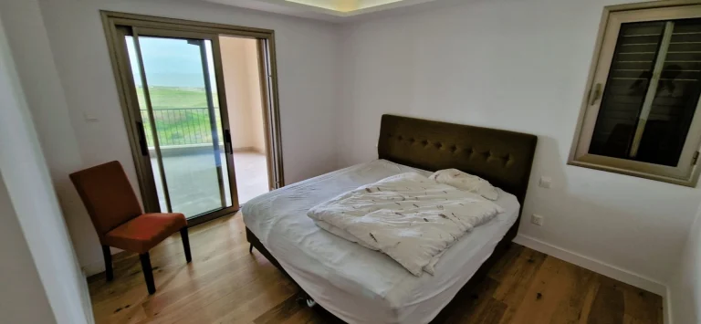 3 Bedroom Apartment for Sale in Tombs Of the Kings, Paphos District