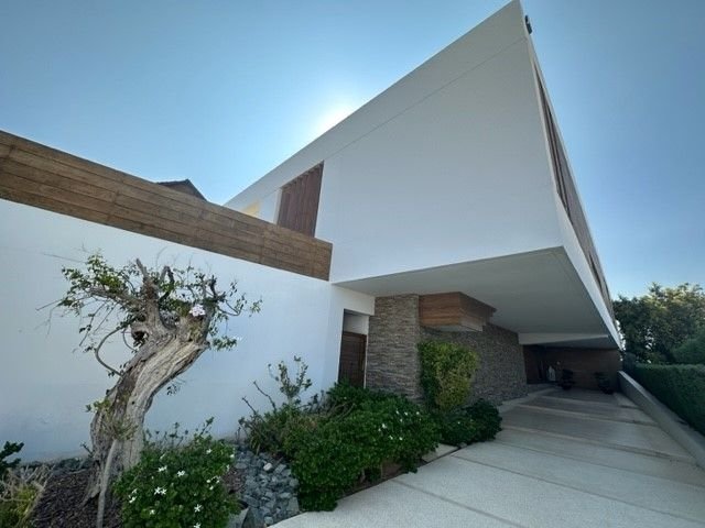 5 Bedroom House for Sale in Limassol – Panthea