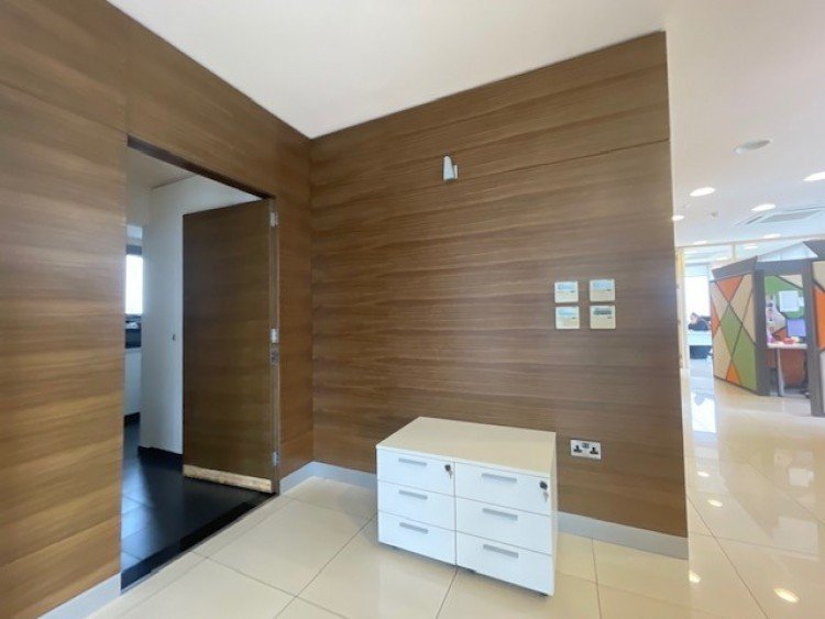 507m² Office for Rent in Limassol – Mesa Geitonia
