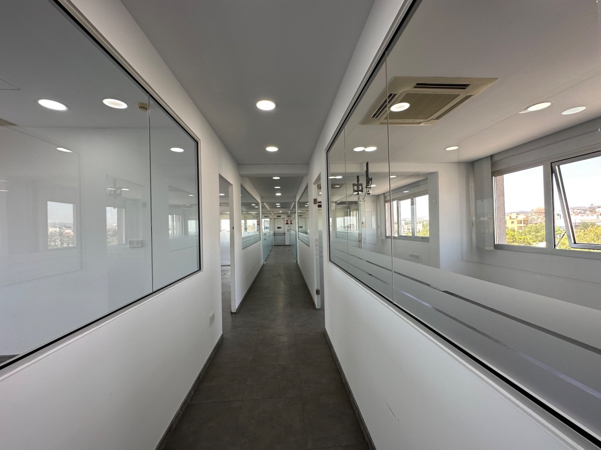 350m² Office for Rent in Limassol – Mesa Geitonia