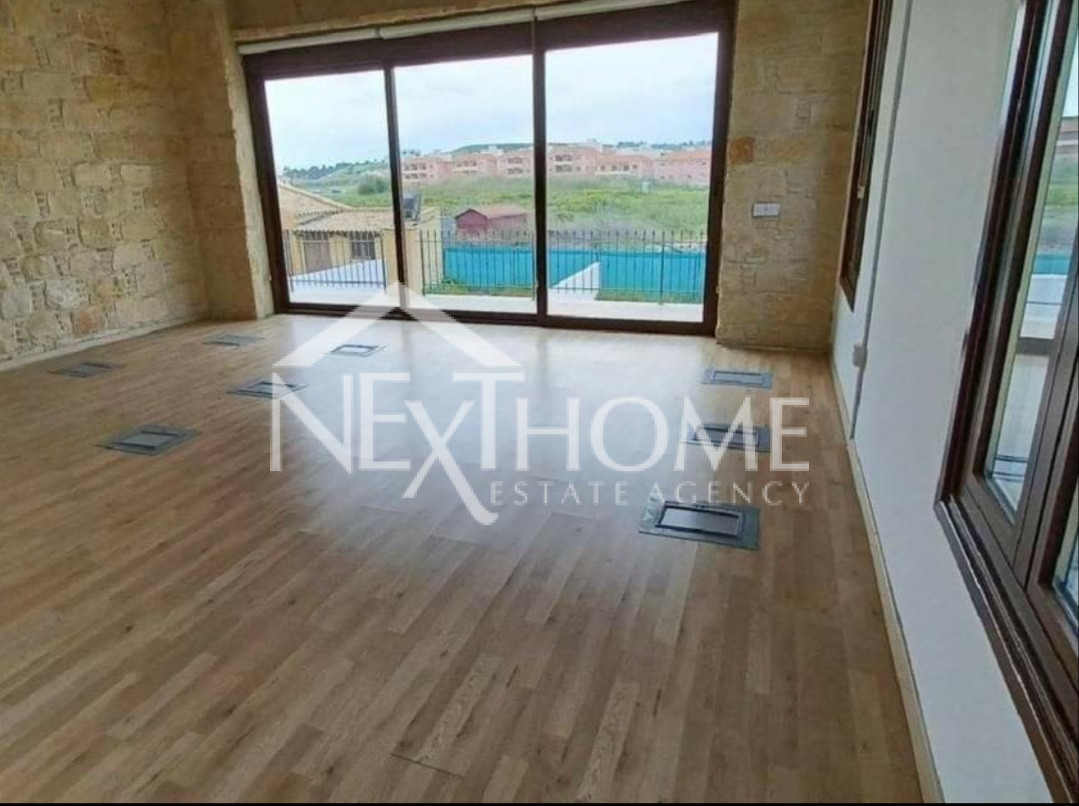 6+ Bedroom House for Sale in Oroklini, Larnaca District