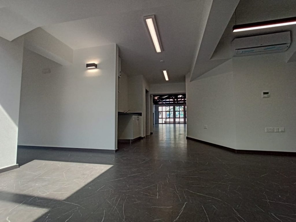 1002m² Building for Rent in Limassol District
