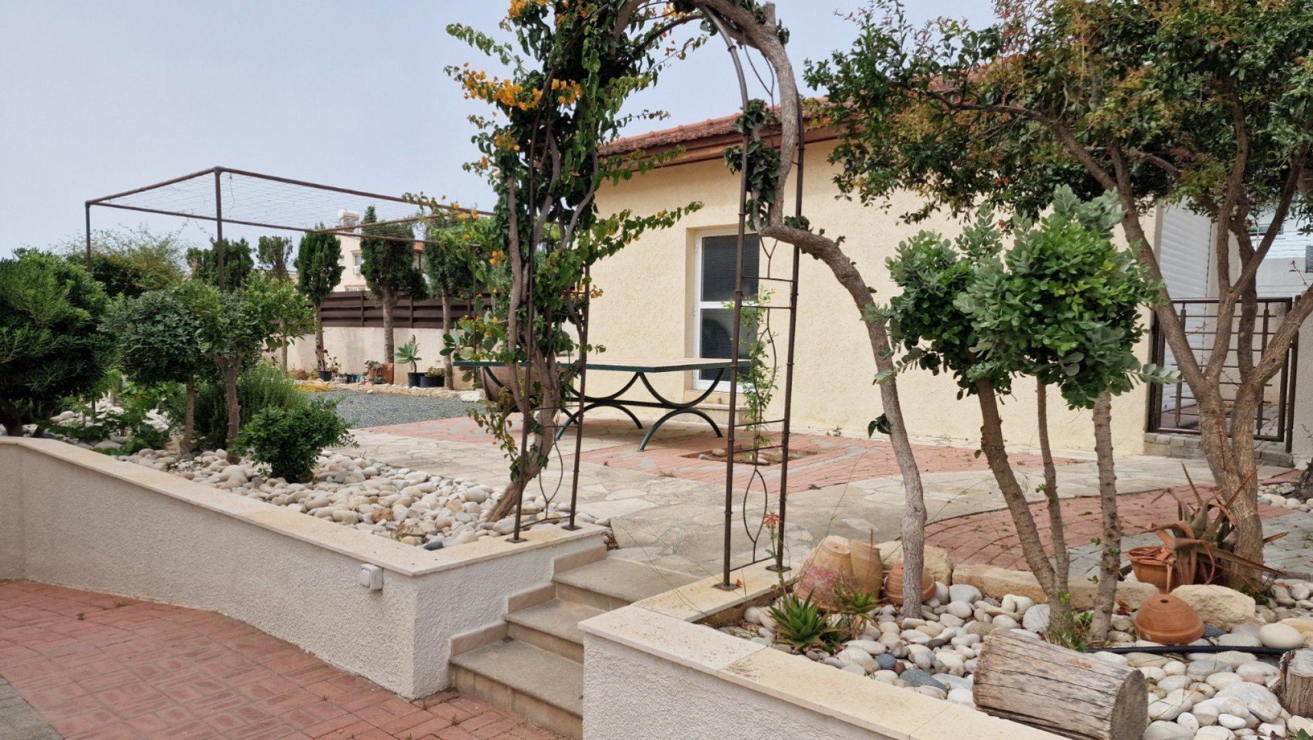6+ Bedroom House for Rent in Kolossi, Limassol District