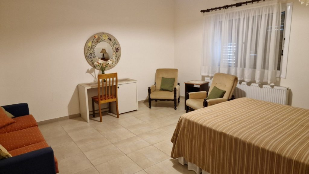 6+ Bedroom House for Rent in Kolossi, Limassol District