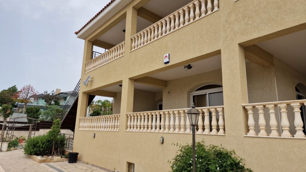 6+ Bedroom House for Rent in Kolossi, Limassol District