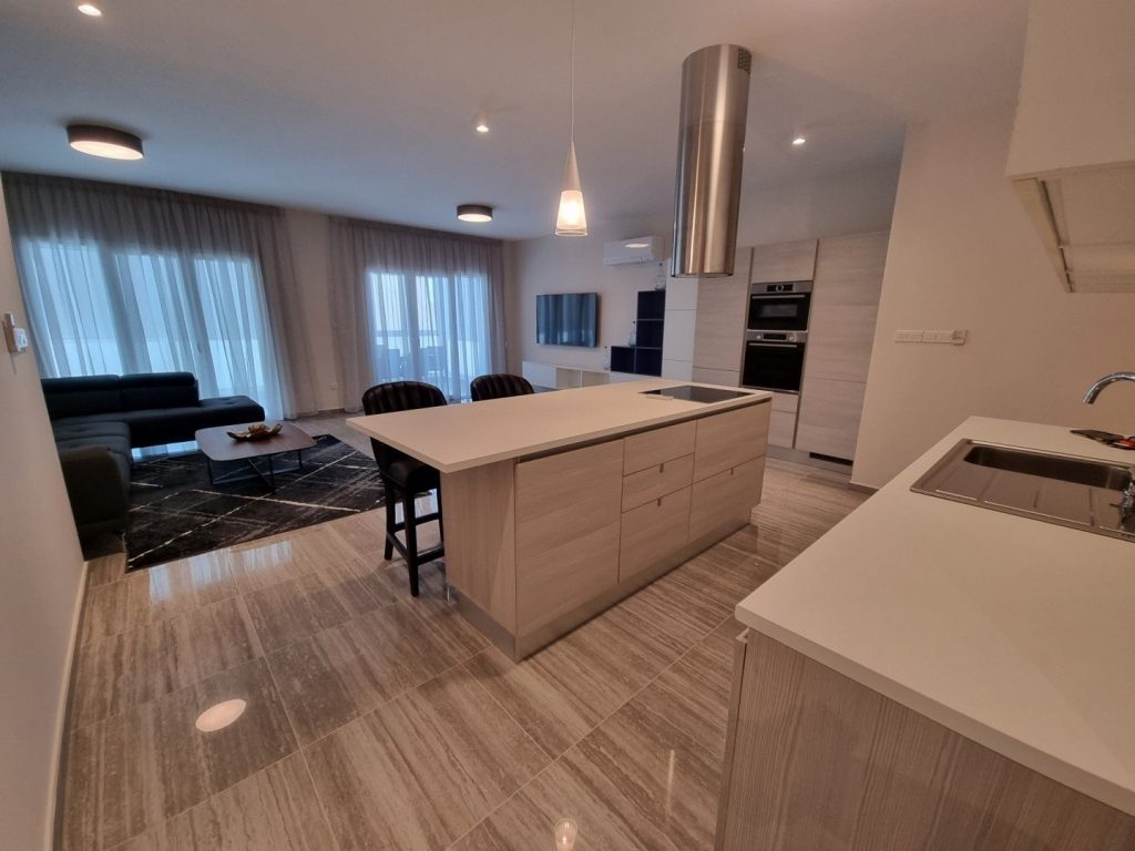 4 Bedroom Apartment for Rent in Parekklisia, Limassol District
