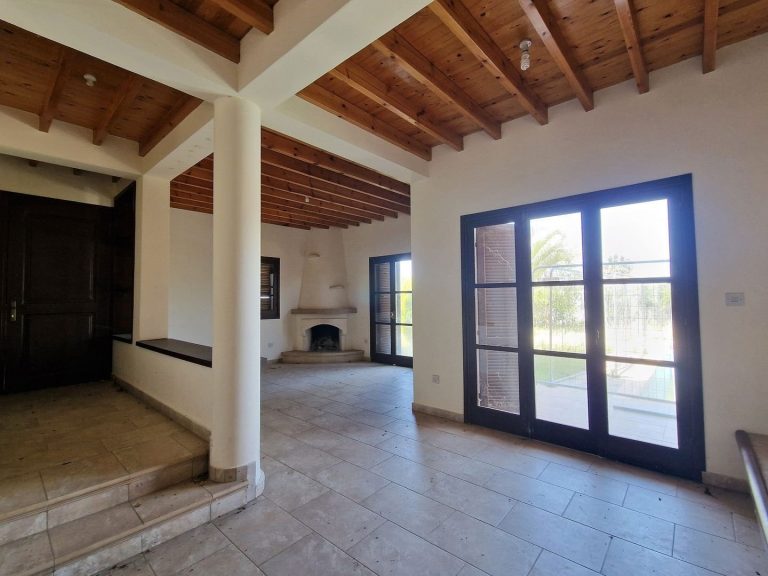 2 Bedroom Villa for Sale in Nea Dimmata, Paphos District