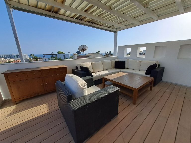 4 Bedroom House for Sale in Pyrgos Lemesou Tourist Area, Limassol District