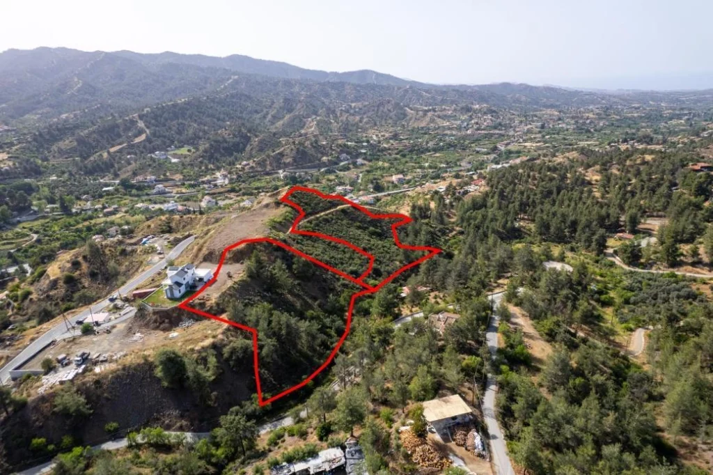 11,372m² Plot for Sale in Troodos, Nicosia District