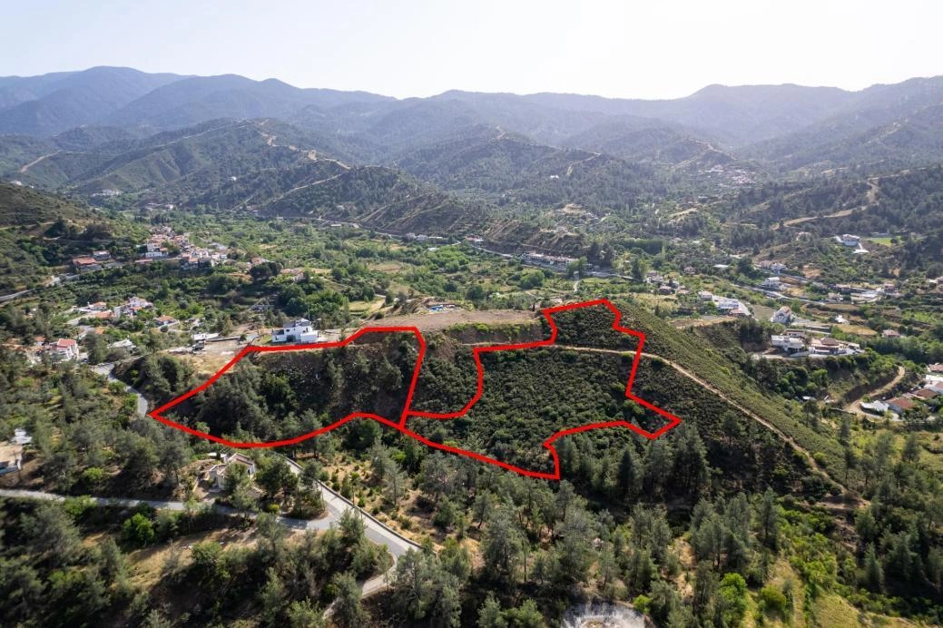 11,372m² Plot for Sale in Troodos, Nicosia District
