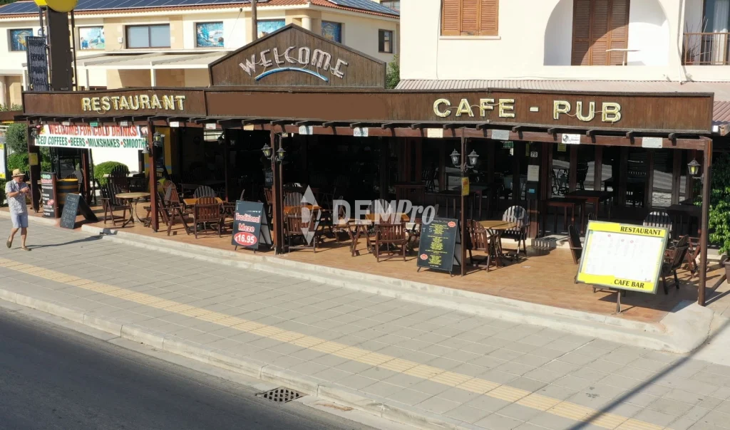 250m² Building for Sale in Tombs Of the Kings, Paphos District
