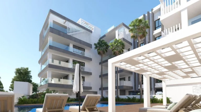 2 Bedroom Apartment for Sale in Larnaca