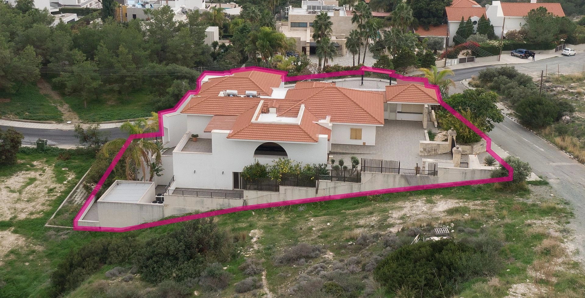 6+ Bedroom House for Sale in Limassol District