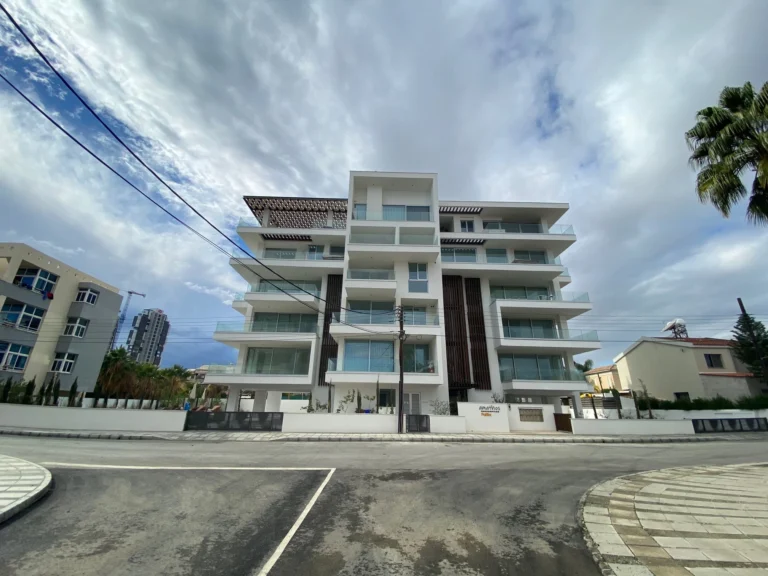 2 Bedroom Apartment for Sale in Germasogeia, Limassol District