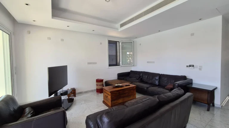 4 Bedroom House for Sale in Limassol – Marina