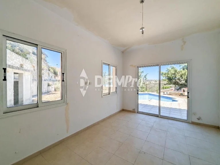 3 Bedroom House for Sale in Tsada, Paphos District