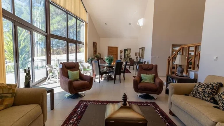 3 Bedroom House for Sale in Pano Platres, Limassol District