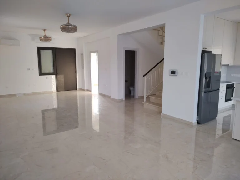 5 Bedroom House for Rent in Palodeia, Limassol District