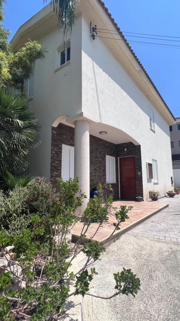 4 Bedroom House for Sale in Parekklisia, Limassol District