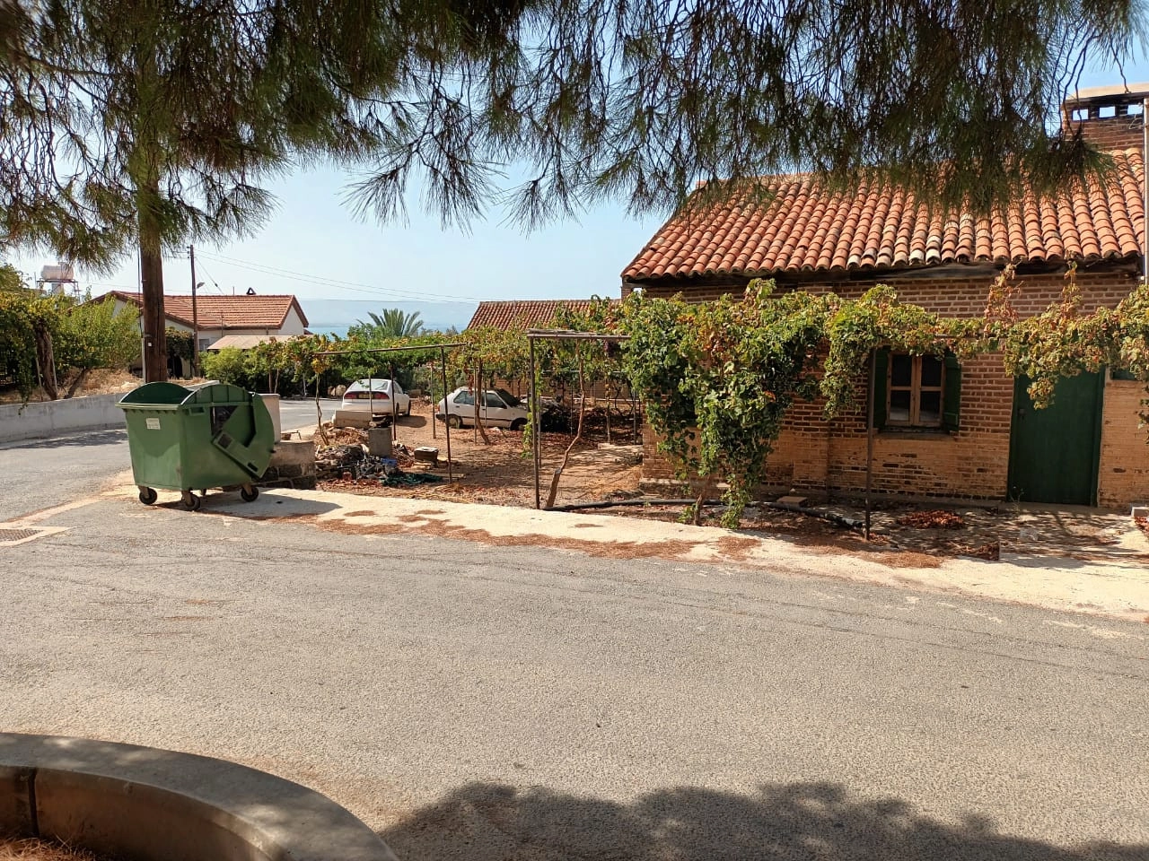 4 Bedroom House for Sale in Nea Dimmata, Paphos District