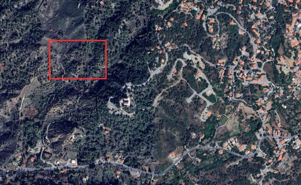 26,550m² Residential Plot for Sale in Pano Platres, Limassol District