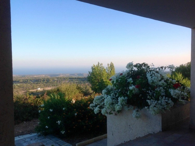 3 Bedroom House for Sale in Pano Kivides, Limassol District