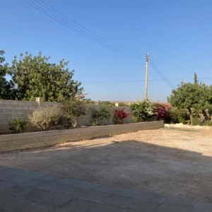7,358m² Plot for Sale in Prastio Avdimou, Limassol District