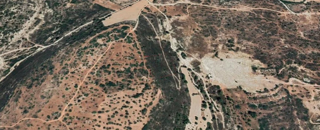 10,368m² Plot for Sale in Pano Kivides, Limassol District