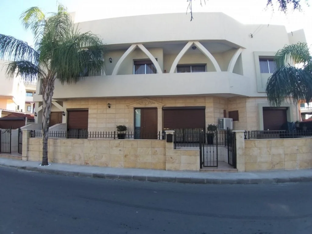 3 Bedroom House for Sale in Limassol – Agios Nektarios