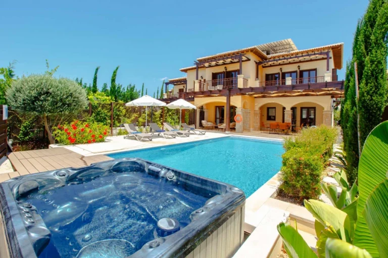 3 Bedroom House for Sale in Aphrodite Hills, Paphos District