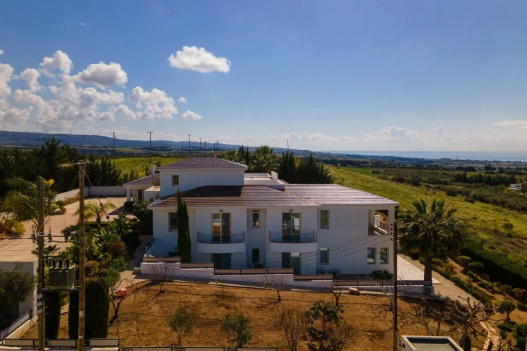 6+ Bedroom House for Sale in Anarita, Paphos District