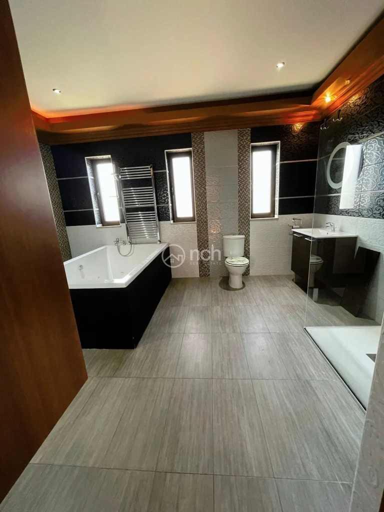 5 Bedroom Villa for Sale in Ypsonas, Limassol District
