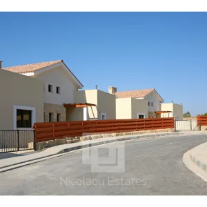 2 Bedroom House for Sale in Monagroulli, Limassol District