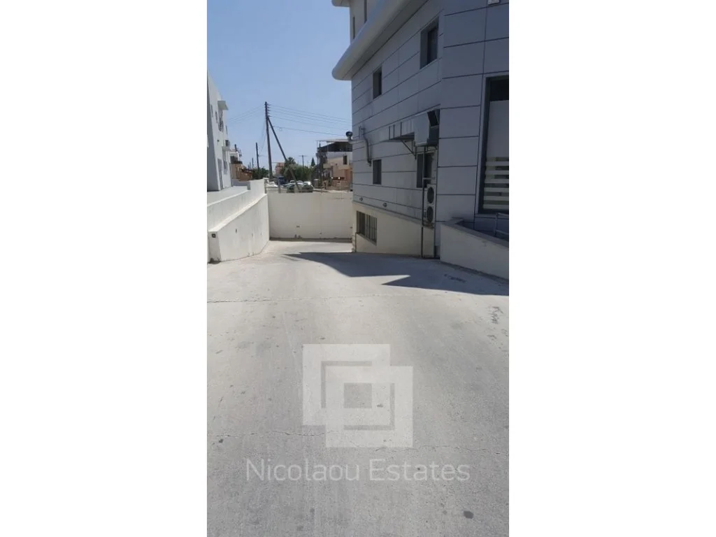 5780m² Building for Sale in Kato Polemidia, Limassol District