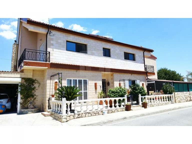 Cheap Houses and Villas for Sale Limassol up to 500000 euro