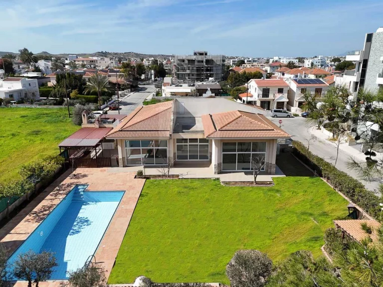 Cheap Houses and Villas for Sale Nicosia up to 800000 euro