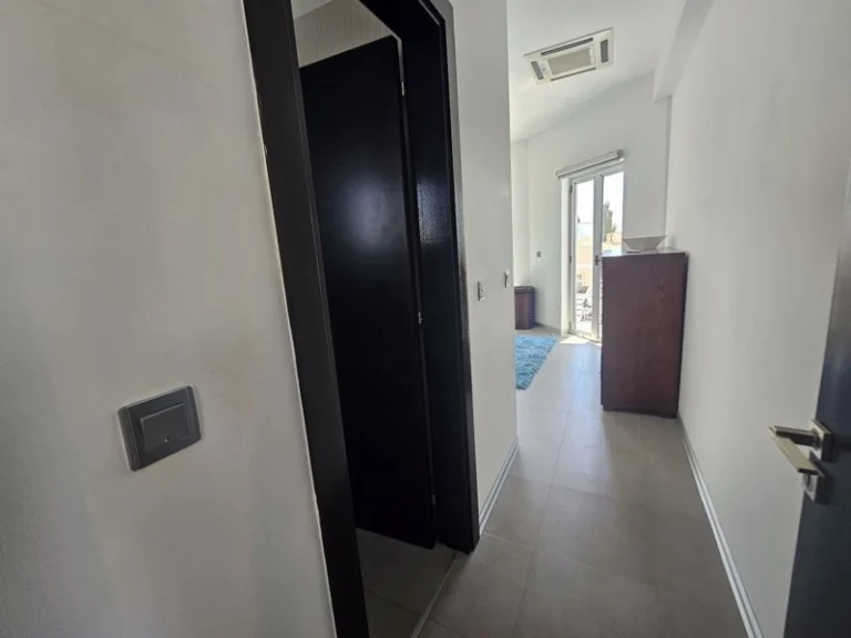 3 Bedroom House for Sale in Sea Caves, Paphos District