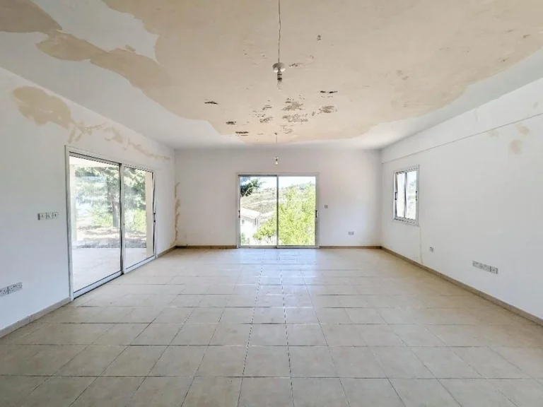 3 Bedroom House for Sale in Tsada, Paphos District