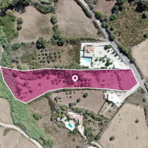 8,362m² Plot for Sale in Paphos District