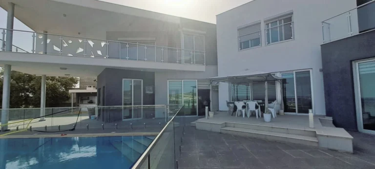 5 Bedroom Villa for Sale in Limassol – Αgios Athanasios