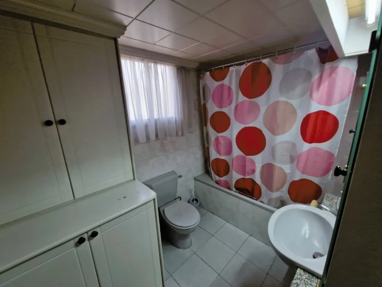 2 Bedroom House for Sale in Limassol – Kapsalos