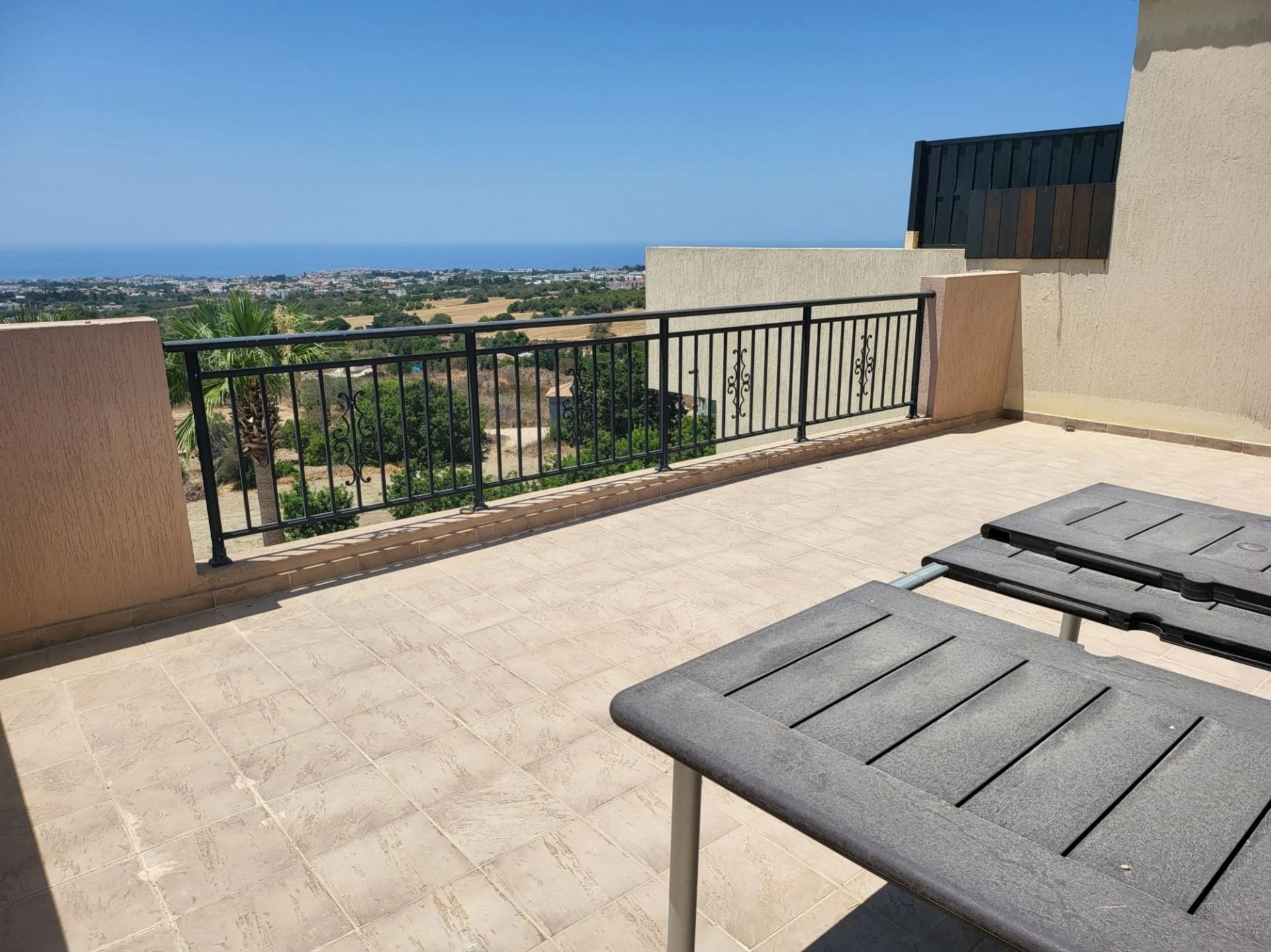 2 Bedroom Apartment for Sale in Mesa Chorio, Paphos District