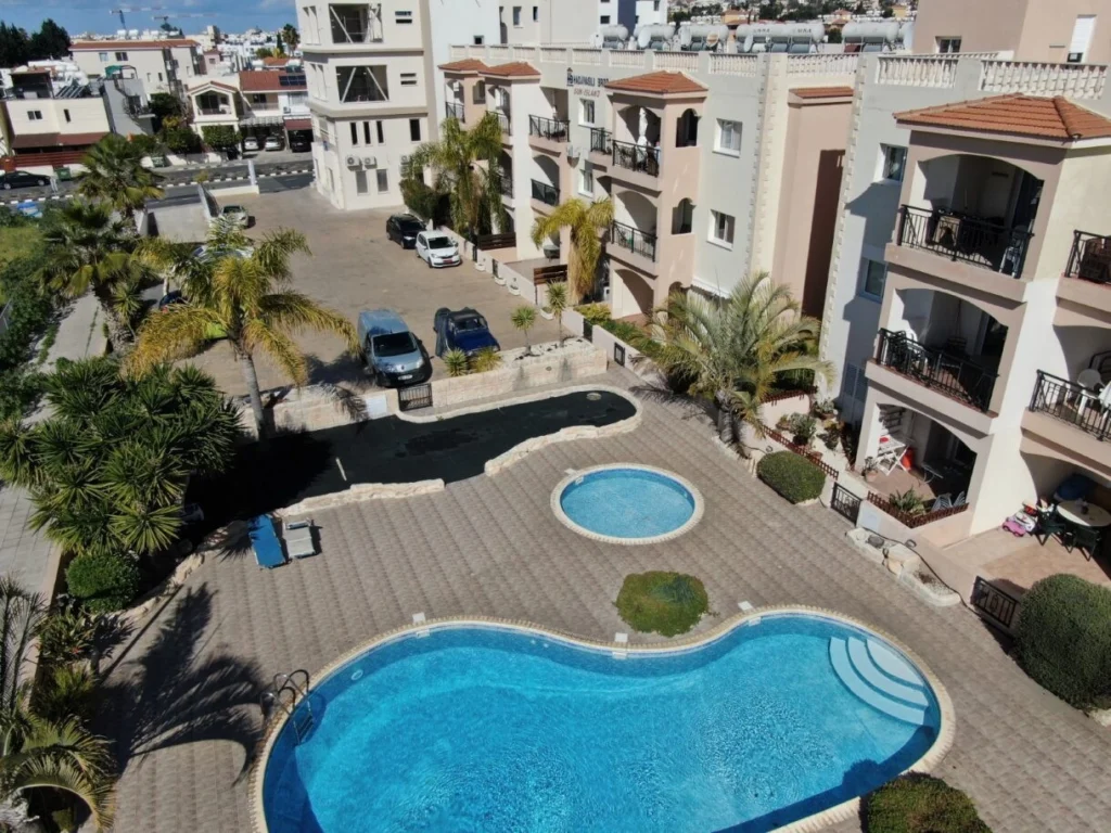 3 Bedroom Apartment for Sale in Paphos – Universal