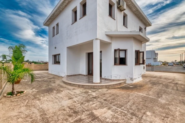 4 Bedroom House for Sale in Frenaros, Famagusta District