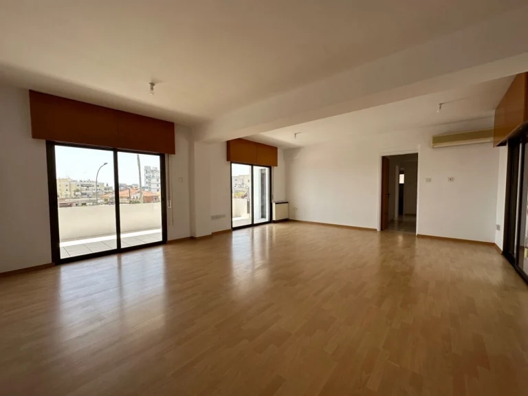 3 Bedroom Apartment for Sale in Limassol – Mesa Geitonia