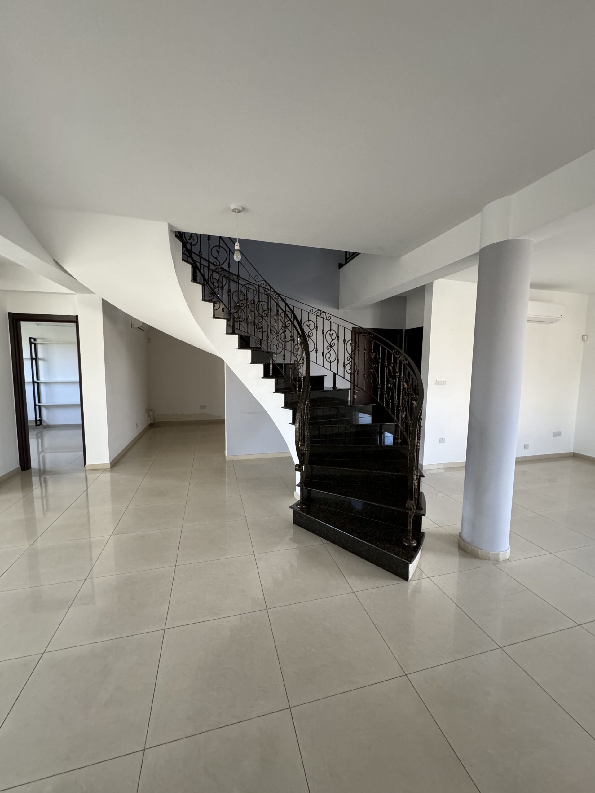 6+ Bedroom Villa for Rent in Germasogeia, Limassol District